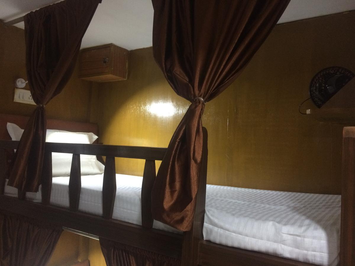 Zara Dormitory Bombay Eksteriør billede