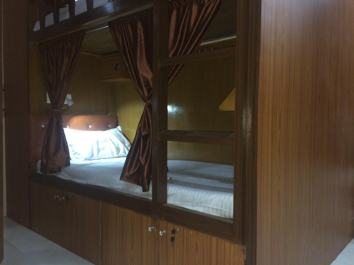 Zara Dormitory Bombay Eksteriør billede