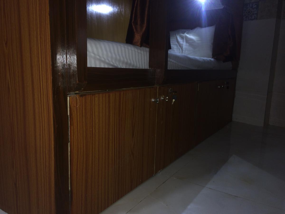 Zara Dormitory Bombay Eksteriør billede