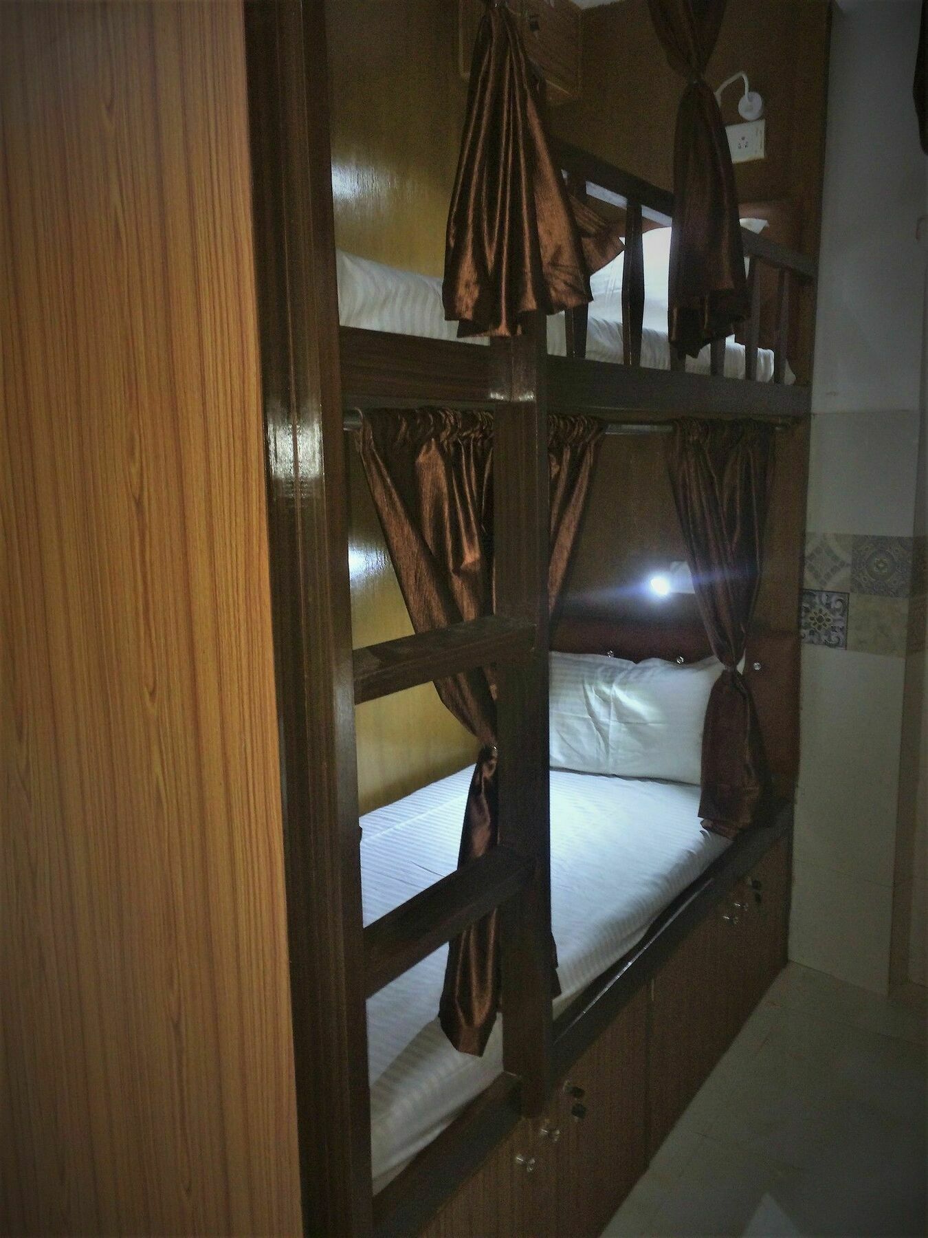 Zara Dormitory Bombay Eksteriør billede